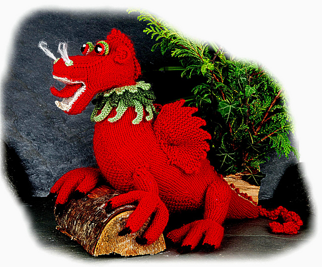 LLEWELLYN GOCH Welsh Dragon