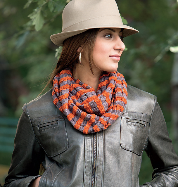 Checkered Cowl