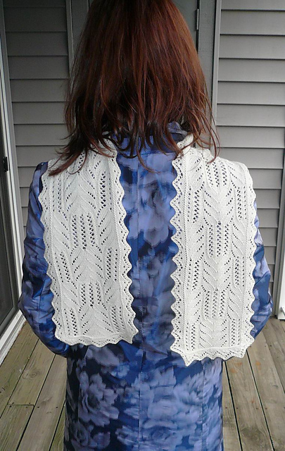 Bear Claw Scarfette