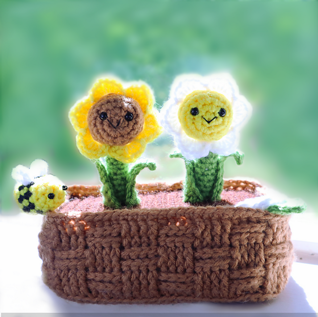 Basket of Flowers Amigurumi