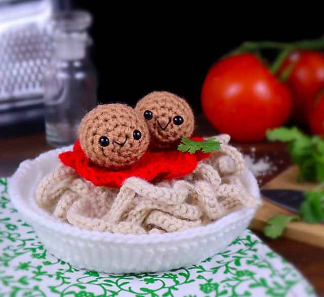 Spaghetti and Meatballs Amigurumi