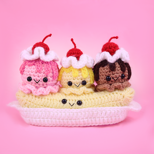Ravelry: Banana Split Ice Cream Amigurumi pattern by StringyDingDing