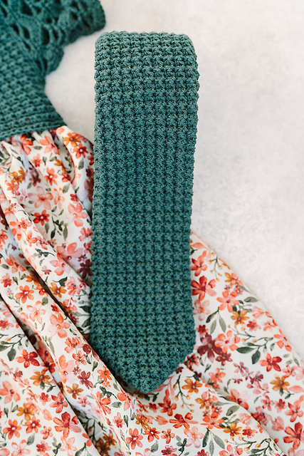 Trinity Crochet Necktie