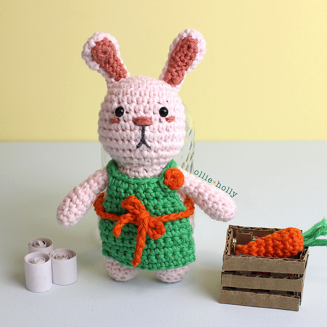 Grocery Clerk Bunny Amigurumi