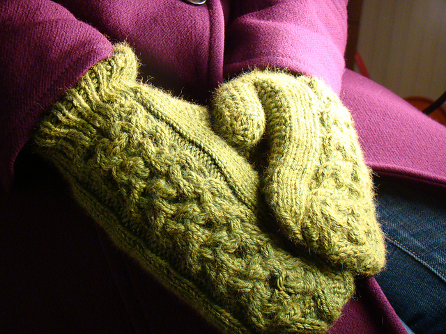 Bowline Mittens