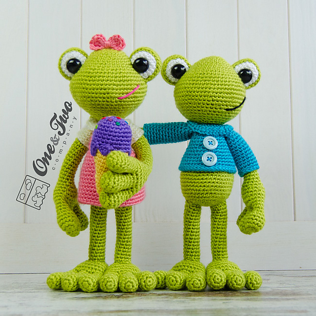 Kelly the Frog Amigurumi