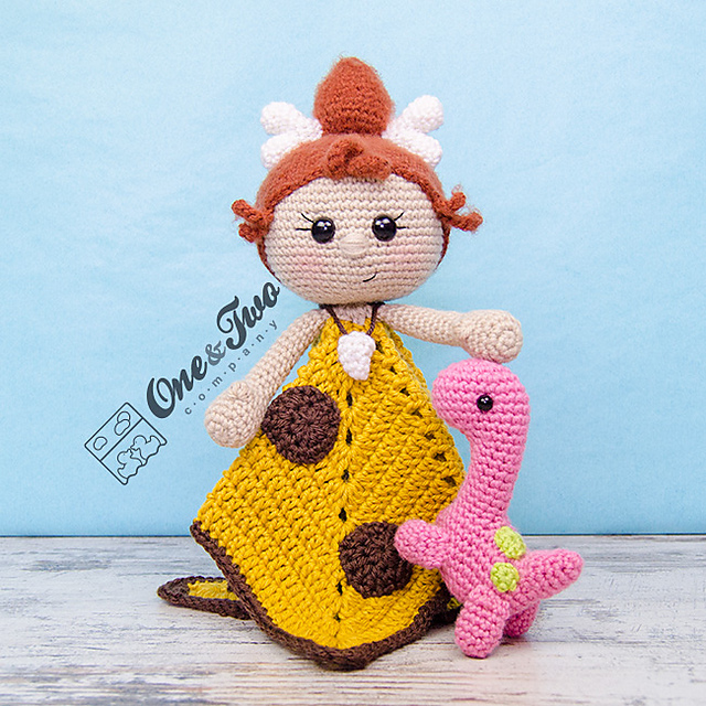 Cyra Cavegirl & Dixie Dino Lovey