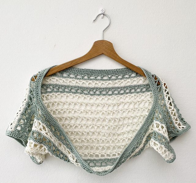 The Sea Spray Shrug