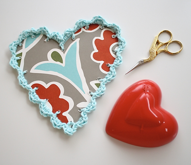 Crochet Edge Paper Valentines & Frames