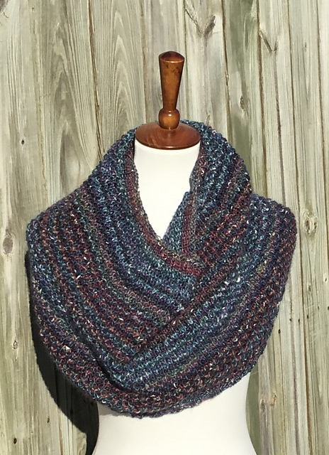 Bumble Cowl