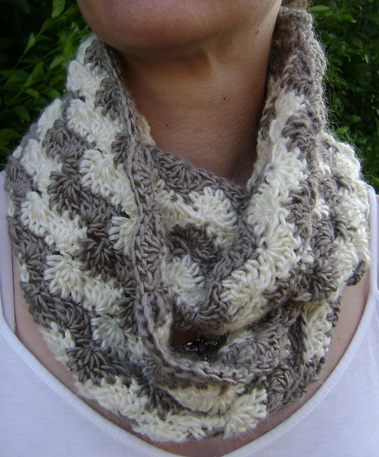 Ravelry: Crochet Shell Wave Cowl pattern by Bec Miller