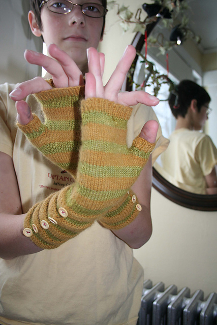 Scraps (gloves)