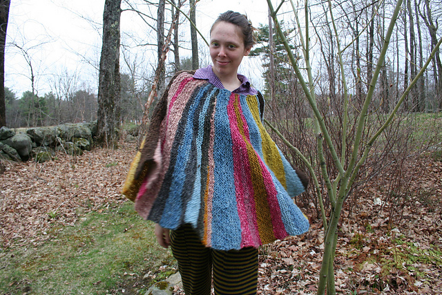 Sideways Circle Yoke Sweater WG33 SO38
