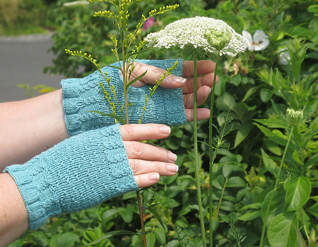 "Undula " Wool-Free Wristwarmers