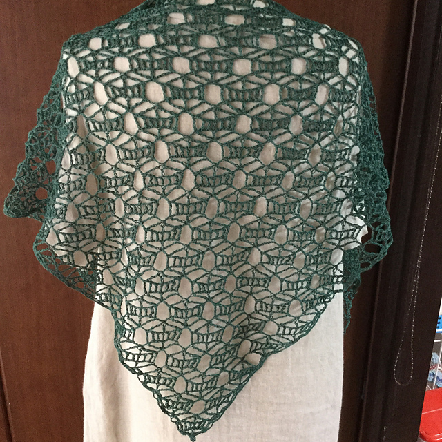 Ravelry: P23 geometric shawl（幾何学模様の三角ショール