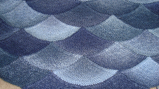 Ravelry: ortsandaughts' Aranami Shawl