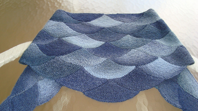 Ravelry: ortsandaughts' Aranami Shawl