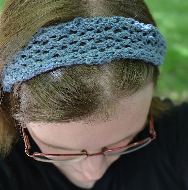 Easy Eyelet Headband