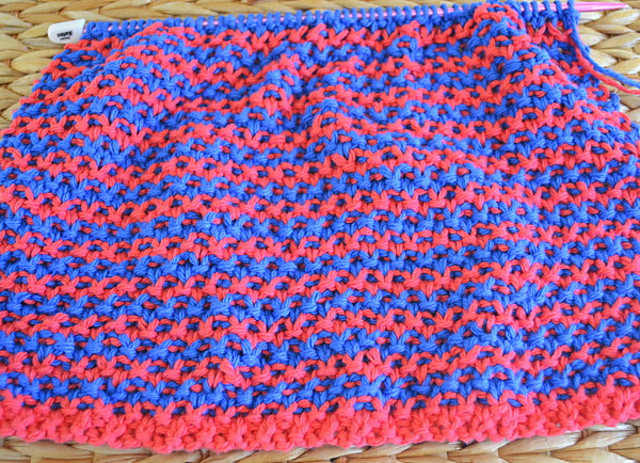 Two-Color Moss Stitch Washcloth