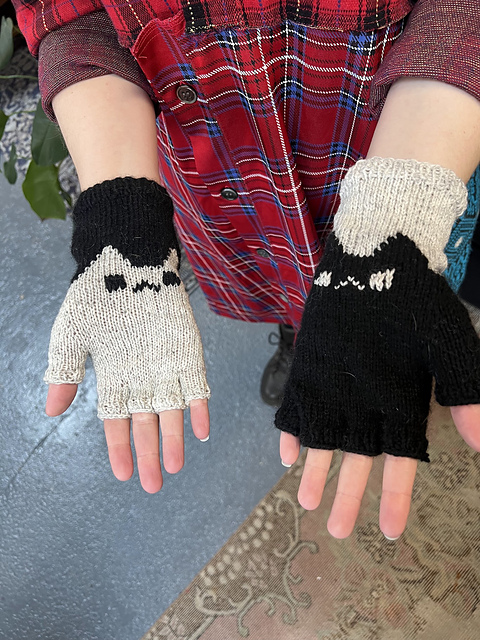 Yin and "Nya"ng Fingerless Gloves
