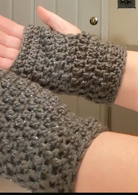 Simple Fingerless Mitts