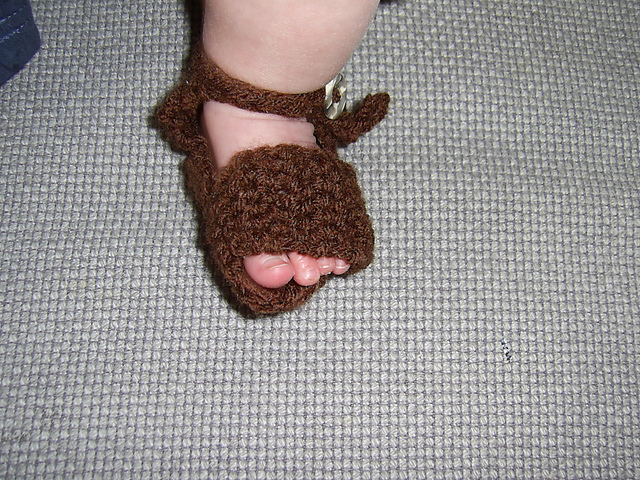 Crochet baby sandals - unisex