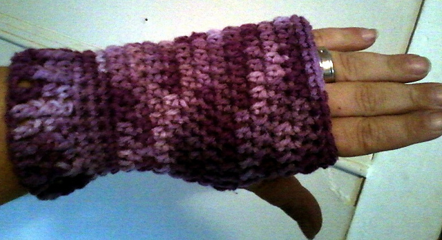 Easy in-the-round handwarmers