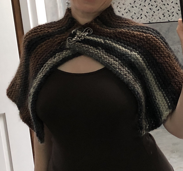 Breeze Capelet