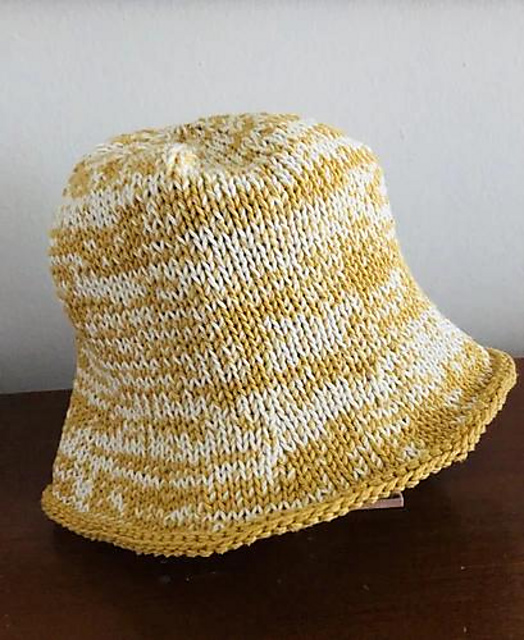 WHITESANDS☆FLOW LINE COLOR SCHEME KNIT BUCKET HAT PETERLEE whitesands [White Sands] Flow line color combination knit