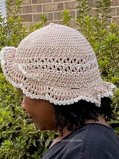 Della's Bucket Hat