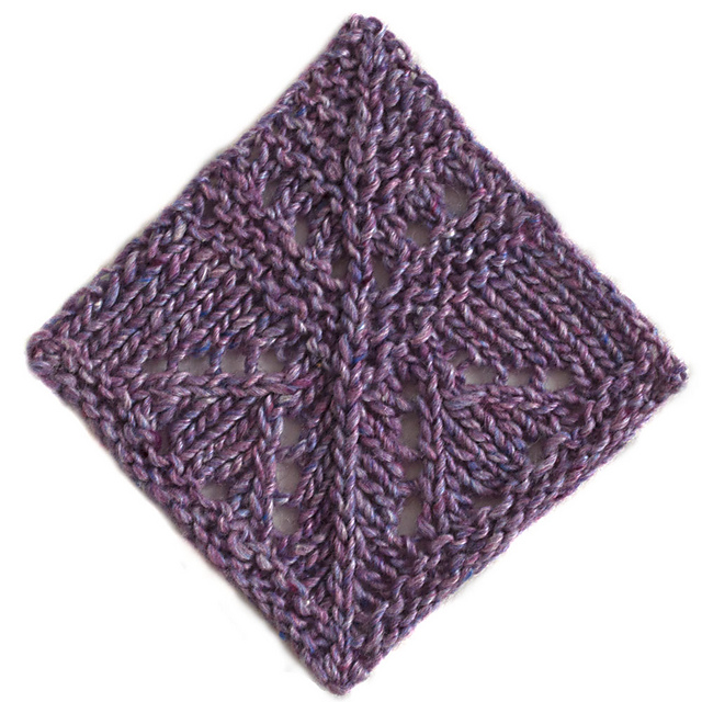 Lace Square 32
