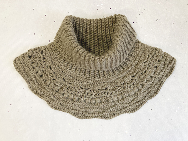 Jala Cowl
