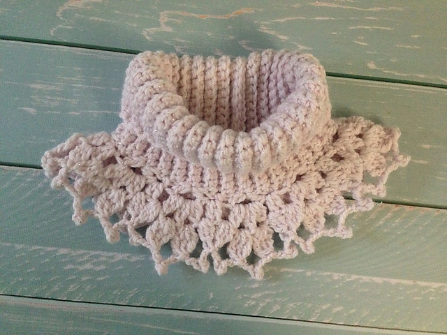 Marshmallow Short Cowl