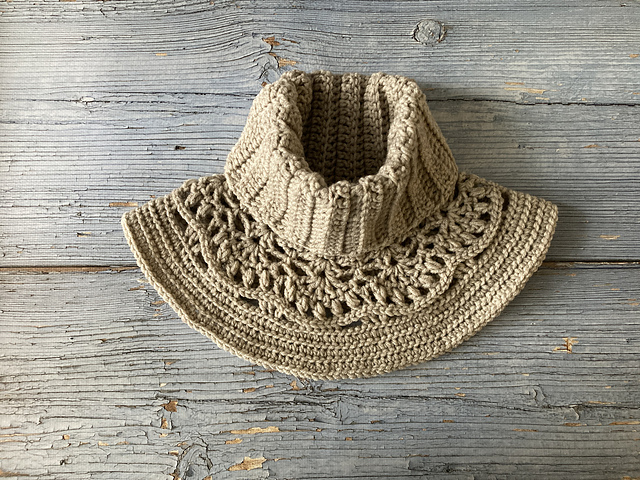 Into the Woods Neckwarmer