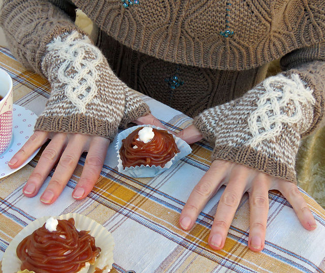 Mont Blanc Cake Mitts
