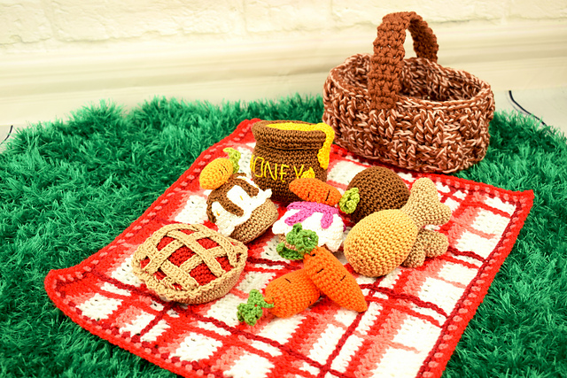 Picnic Food Set Amigurumi