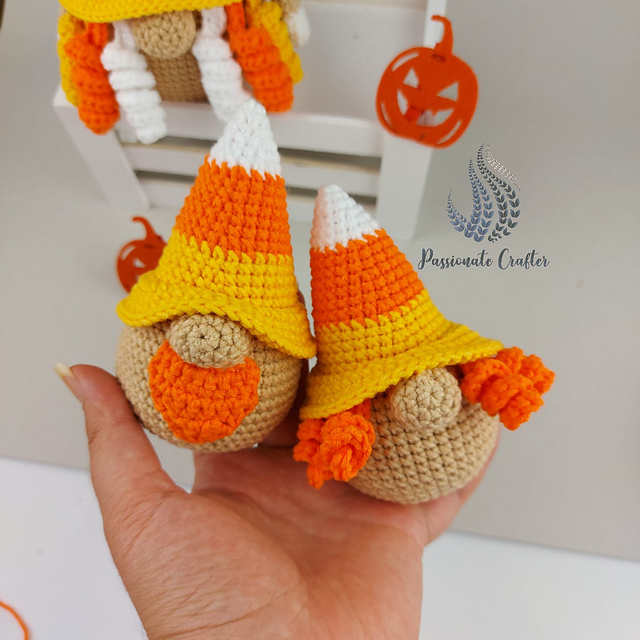 Mini Halloween gnome