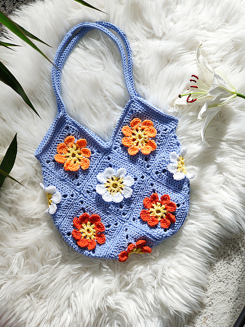 Blooming flower bag