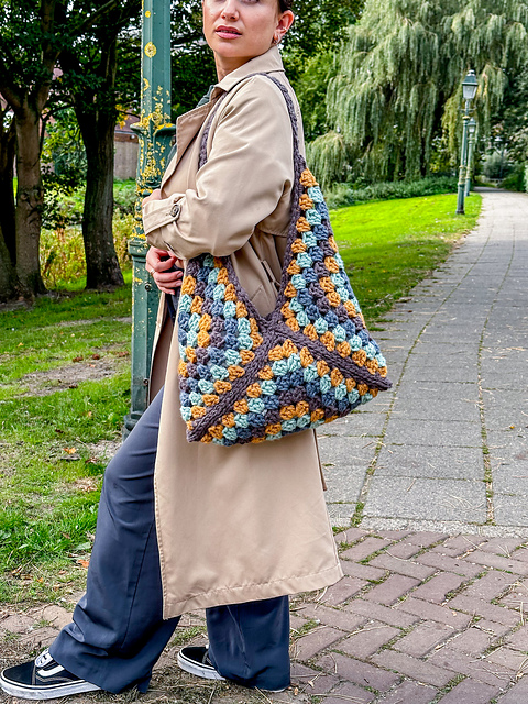 Greta shoulder bag