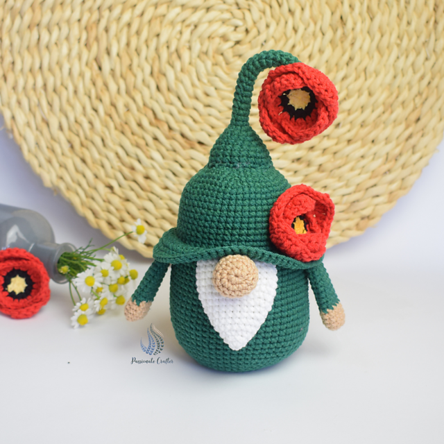 Poppy Gnome