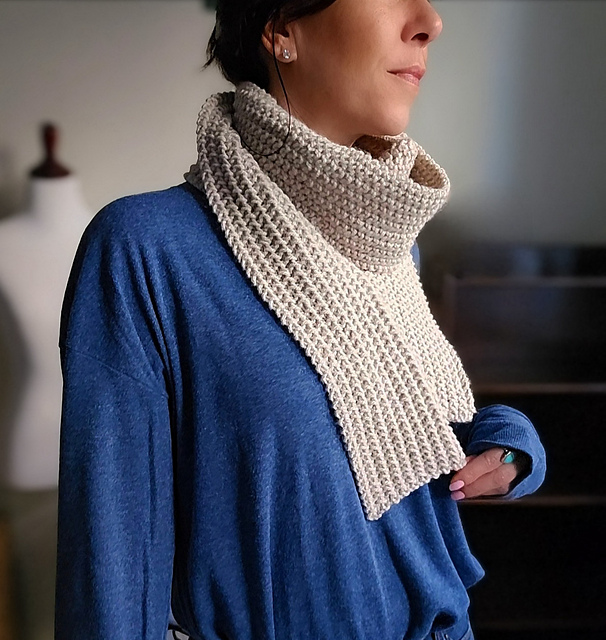 The Cordelier Knit Scarf