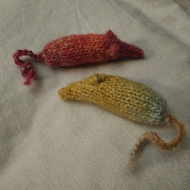 Ravelry Mouse Cat Toy pattern by Patricia Wake