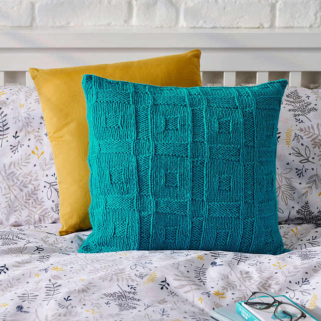 Check Cushion Cover