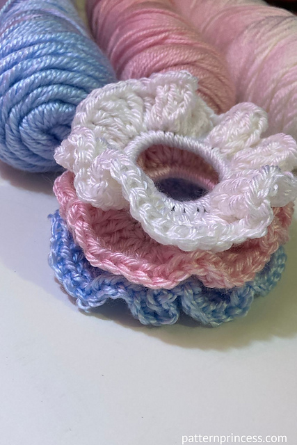 Easy Hair Scrunchie