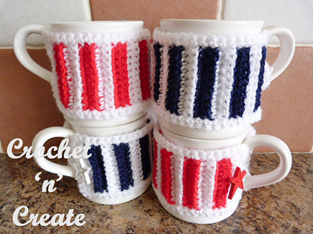 Easy Buttoned Mug Cozy