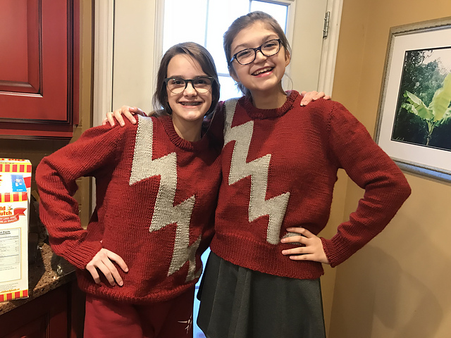 Lightening Pullover
