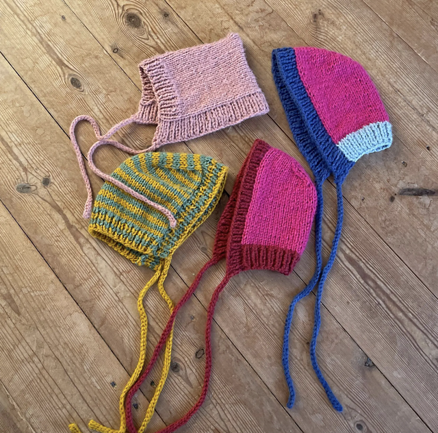 Easy Knit Bonnet