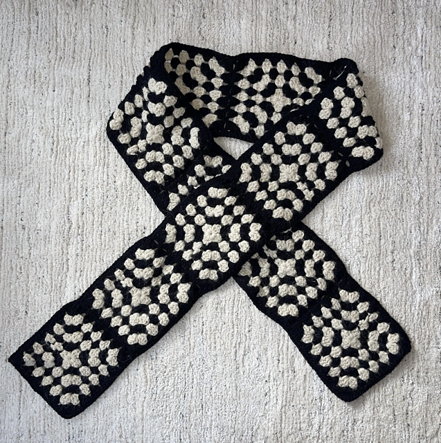 Grann Square Scarf