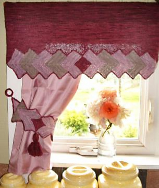 Silky Chevrons Valence & Tie-Backs