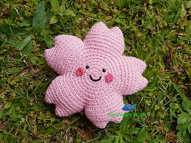 Ravelry: Amigurumi Sakura - Cherry Blossom Pattern No.62 pattern